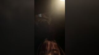 Em Gái Live Show Hàng - Thủ Dâm Nơi Công Cộng Phần 13