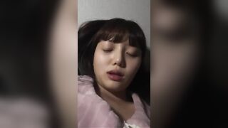 Gái xinh nứng lồn 8