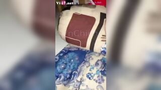 Dì trẻ nứng lồn ngoại tình vs thg cháu vs lớn thọc cả bàn tay vào lồn ướt đẫm gối