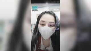 Sing 2001 móc đít thủ dâm xong bôi lên đầu khách gội đầu