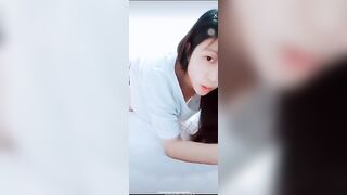 Em Gái Lộ Hàng Trên Tóp Tóp