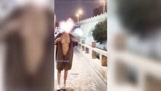 Học sinh bạo thật, Show lồn đái ở nơi công cộng xong cho ngla sờ thử