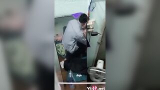 Quay lén chị hàng xóm bú bóng địt nhau vs a grap chim bé p2