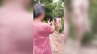 Độc lạ, Chị gái lột đồ bảo chú bán vé số quay lồn về sục