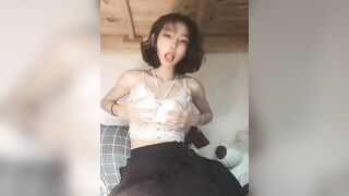 Gái Trung xinh dâm 4