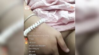Gặp em *** váy hồng chủ động gạ