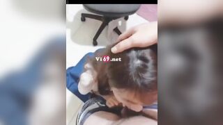 Đang học online mà e gái tụt quần bú cu nhưng ko tắt cam và cái kết