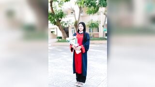 Đi học mà nứng với máy con hàng múp này
