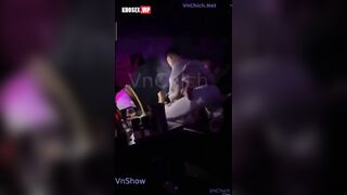 Karaoke tay vịn, E gái phê đá bị a trai xe quần địt như máy khâu