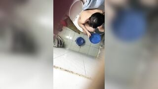 Em rửa chim chuan bi đụ