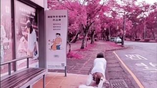 em gái bị rút đuôi cáo giữa đường chảy sữa lồn