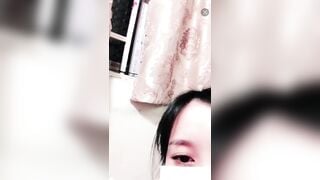 Móc áo, vợt cầu lông, sextoy làm em streamer này sướng ra khí liên tục động tối cổ