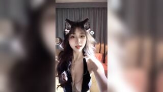 Bé Mèo bán nội y để kiếm cơm manh cá đây ạ!!!!!!!