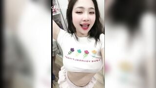 Siêu phẩm Tạ Thanh Nhi vú to lồn múp nhìn là muốn nựng