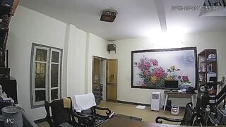 Hack cam em kính cận gằn 2 trái bom trên người ( lh kho link t.me/ttdsuutam )
