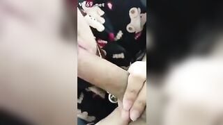 Địt e phò sinh viên kính cận lồn thâm nhưng nhiều nước vs múp