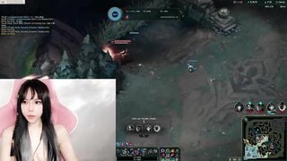 Em Gái Game Thủ Vừa Chơi Game Vừa Show Hàng Thủ Dâm Phần 1