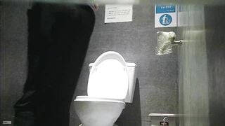 (Quay Lén) Clip Quay Lén Gái Đi Đái Trong Nhà Vệ Sinh Phần 6