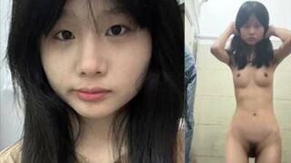 Clip Hot Gái Genz Live Cảnh Tắm Từ Đầu Tới Cuối Lồn Rậm Rạp Mình Dây