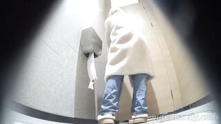 (Clip Quay Lén ) Gái Đi Đái Trong Nhà Vệ Sinh Phần 12