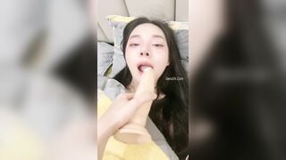 Clip Hot Em Gái Quay Chị Gái Trần Truồng Lúc Ngủ