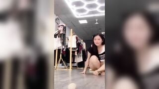 Mé =]] Mí nhỏ nghịch dữ zị!!!