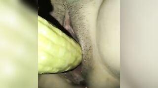 Mỗi khi nứng e cho bướm ăn bắp :)))