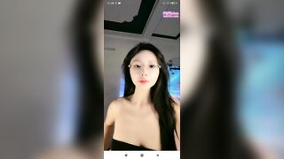 Em xinh đá.i