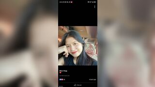 Em người yêu đi học xa và mỗi lần lên thăm em