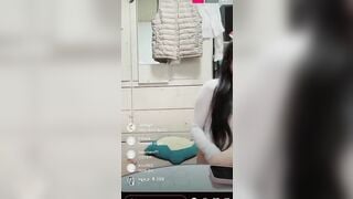 Em gái banh lồn giùm cho chị gái