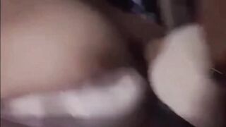 Em có cặp vú to quá cỡ