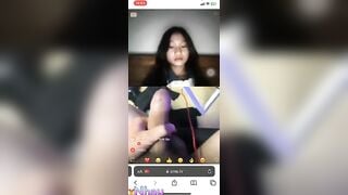 Học sinh Việt non tơ show hàng ometv