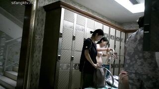 Quay Lén Phòng Tắm Nữ KhuTập Thể