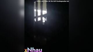 Lén sục cu bị hàng xóm phát hiện