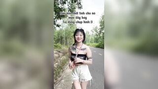 Đang chụp đít chụp vú  thì trời lại mưa