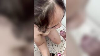 Mb có sở thích uống nước đái trai trẻ