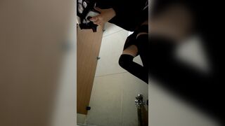 1 em đi đái bị ải chỉa