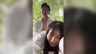 Cặp đôi Nhật Bản rủ nhau vào rừng quan hệ tình dục