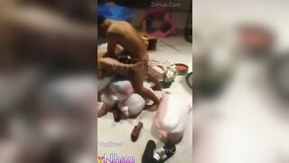 Quan hệ với em gái mông to