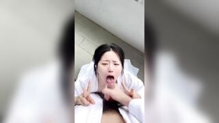 Em gái bú cu public bị bắn tinh đầy mặt