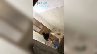 quay lén chị họ tắm 2