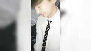 Dụ dỗ 2 em gái đi chơi khuya rồi thay phiên nhau chịch tập thể