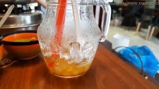 Đi ăn với bạn trai mà không mặc quần lót 2