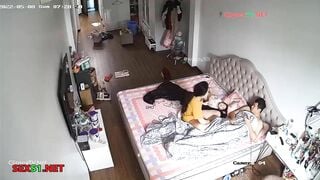 Hack Camera Vợ Ở Nhà Thủ Dâm Chờ Chồng Về Địt