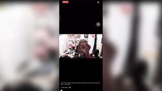 Thôi xong camera phản chủ rồi, lồn múp lộ ngay trên live