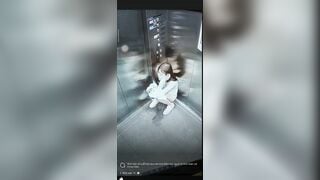 Rượu bia vào người, E học sinh đái trong thang máy bị phát hiện