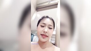Cùng theo chân gái xinh ThảoBaby YYLive mua dưa chuột về livestream thủ dâm cực ngon