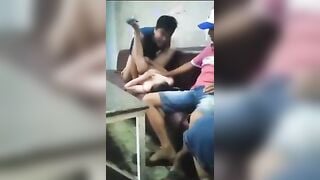 Thằng nào hát cứ hát đi tao địt cái đã vợ nó gọi về rồi