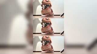 Gái Xinh Nứng Lồn Thủ Dâm