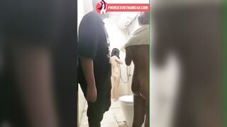 Số hưởng, A grap được 3 chị e nứng lồn thay nhau djt trong phòng